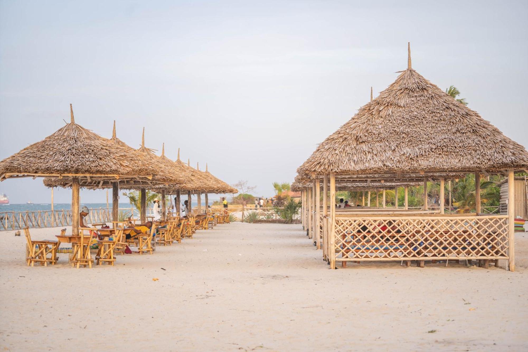 Sun N Sand Beach Resort Dar es Salaam Buitenkant foto