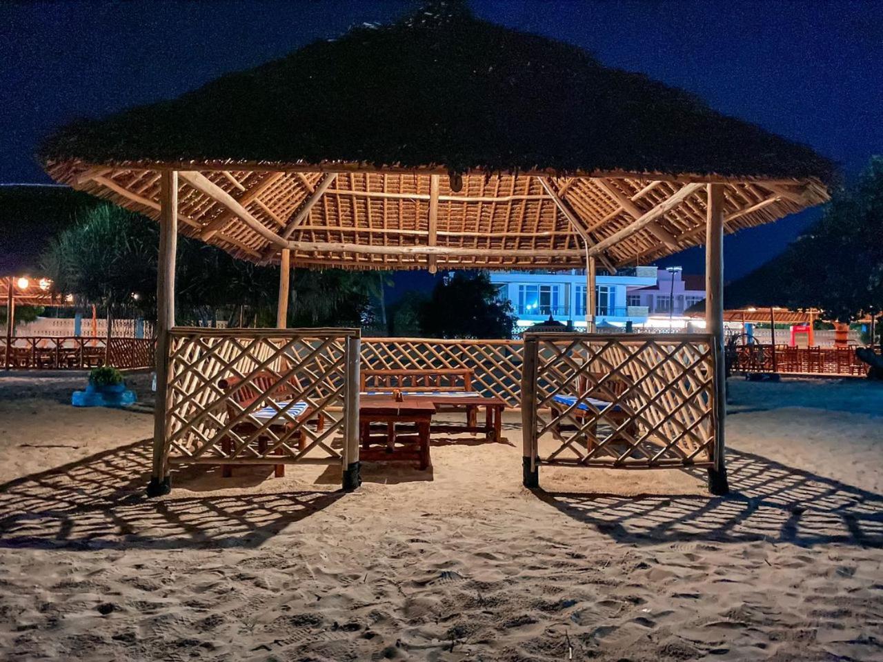 Sun N Sand Beach Resort Dar es Salaam Buitenkant foto